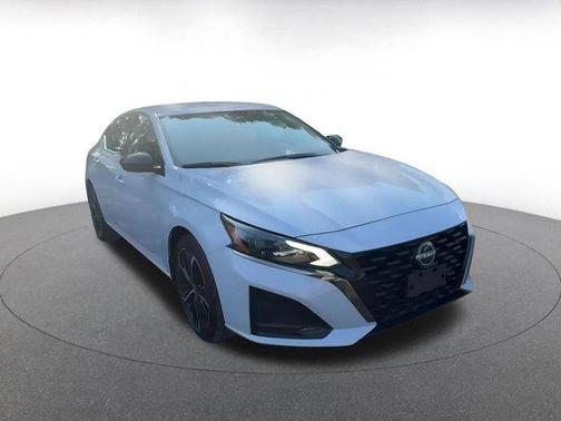 2024 Nissan Altima SR Intelligent AWD