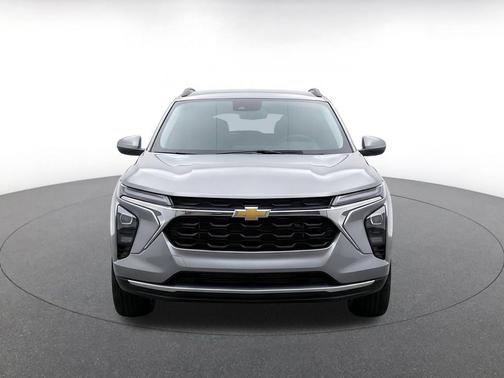 Sterling Gray Metallic 2025 Chevrolet Trax LT