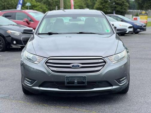 2013 Ford Taurus SEL