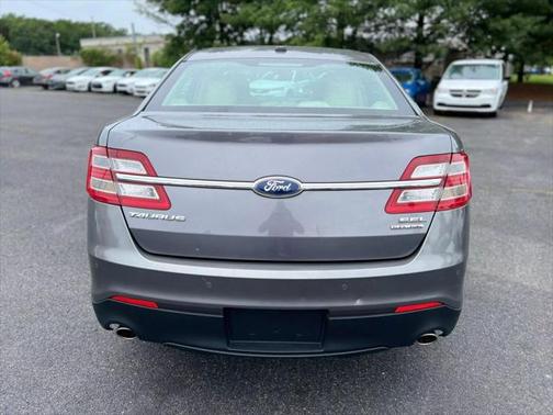 2013 Ford Taurus SEL