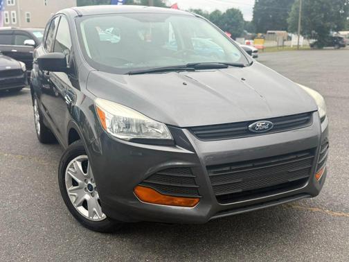 Magnetic 2015 Ford Escape S