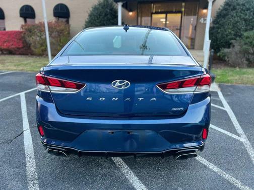 2018 Hyundai SONATA Sport