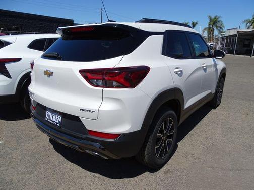 Pearl 2023 Chevrolet Trailblazer ACTIV