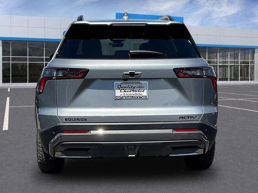 Sterling Gray Metallic 2027 Chevrolet Equinox FWD ACTIV