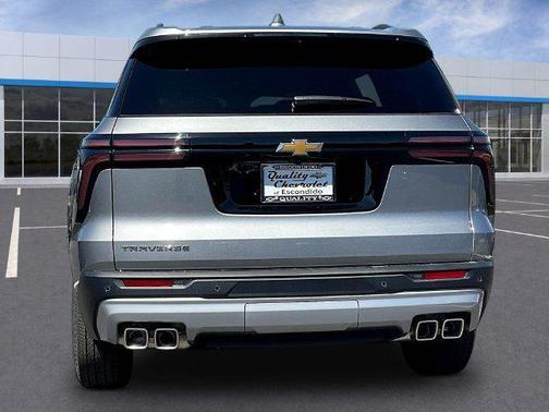 Sterling Gray Metallic 2026 Chevrolet Traverse LT