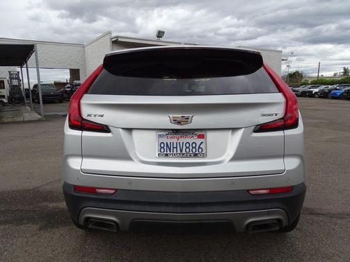 2020 Cadillac XT4 Premium Luxury