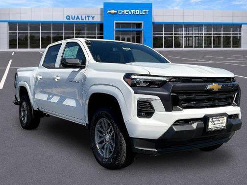 Summit White 2026 Chevrolet Colorado LT