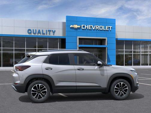 Sterling Gray 2026 Chevrolet Trailblazer LT