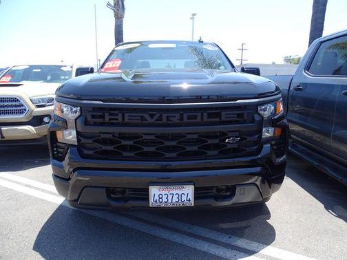 2025 Chevrolet Silverado 1500 Custom