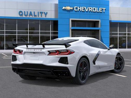 Arctic White 2026 Chevrolet Corvette Stingray w/1LT