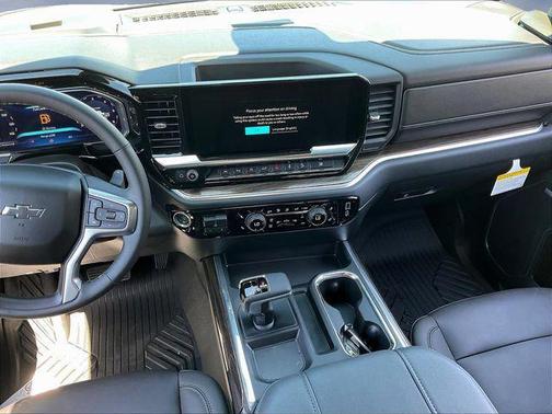 White Sands 2026 Chevrolet Silverado 1500 RST