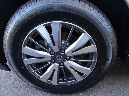 2020 Nissan Pathfinder SV 2WD