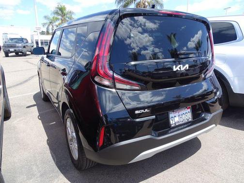 Black 2023 Kia Soul LX