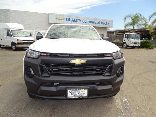 Summit White 2026 Chevrolet Colorado WT