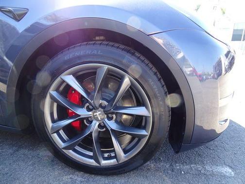 2023 Tesla Model Y Performance Dual Motor All-Wheel Drive