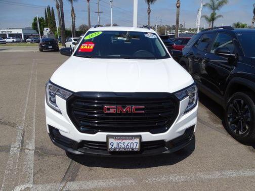 Summit White 2023 GMC Terrain SLT