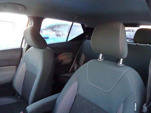 2019 Nissan Kicks SV