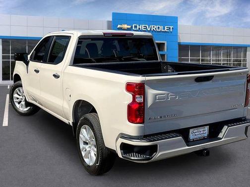 White Sands 2026 Chevrolet Silverado 1500 Custom