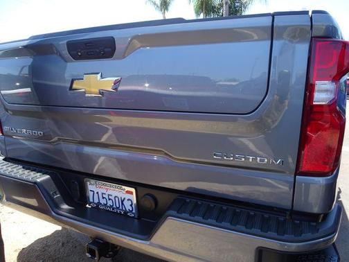 2022 Chevrolet Silverado 1500 Custom