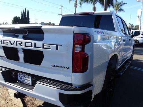 2023 Chevrolet Silverado 1500 Custom