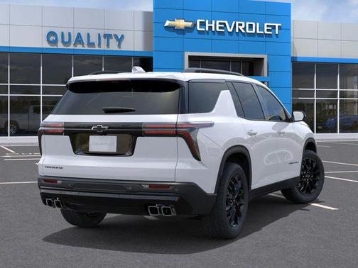 Summit White 2026 Chevrolet Traverse LT