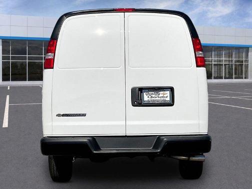 Summit White 2026 Chevrolet Express 2500 LT