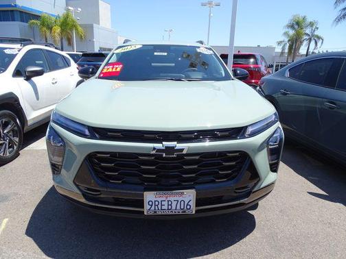 Green 2025 Chevrolet Trax FWD ACTIV