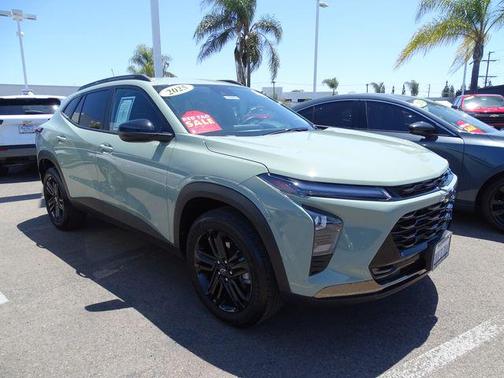 Green 2025 Chevrolet Trax FWD ACTIV