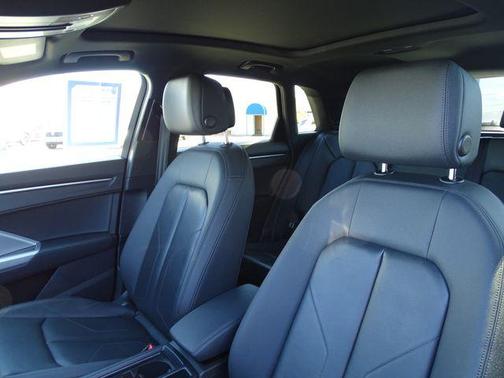 2022 Audi Q3 45 S line Premium