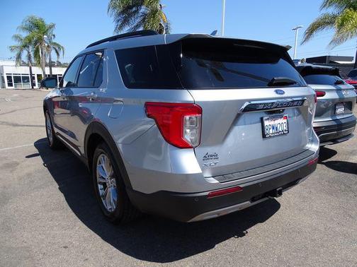 Silver Metallic 2020 Ford Explorer XLT