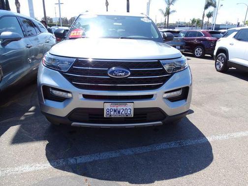 Silver Metallic 2020 Ford Explorer XLT