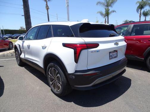 Summit White 2024 Chevrolet Blazer EV eAWD LT