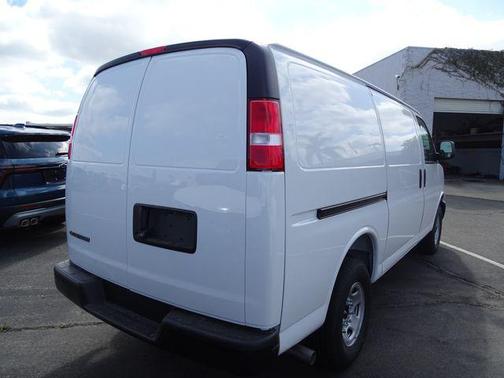 2026 Chevrolet Express 2500 2500 Regular Wheelbase, WT, RWD