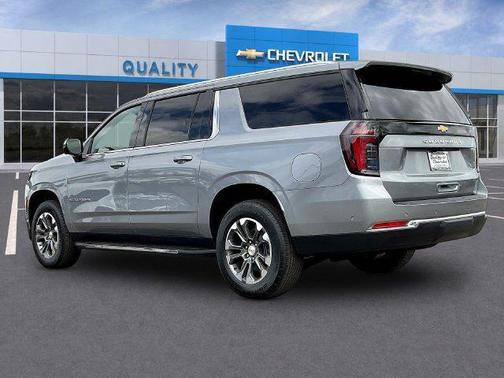 Sterling Gray Metallic 2026 Chevrolet Suburban LS