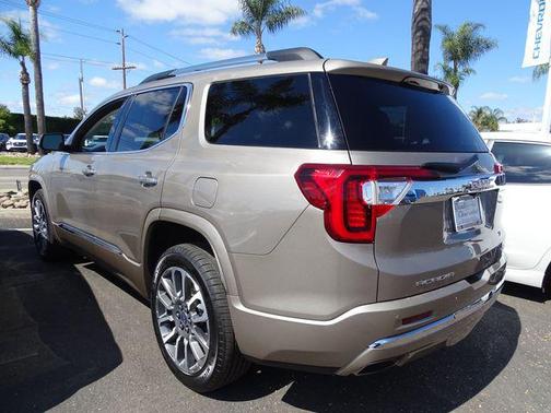 2022 GMC Acadia Denali
