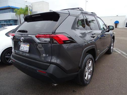 2022 Toyota RAV4 XLE