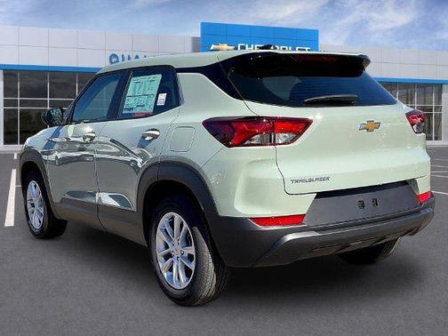 Cacti Green 2026 Chevrolet Trailblazer LS