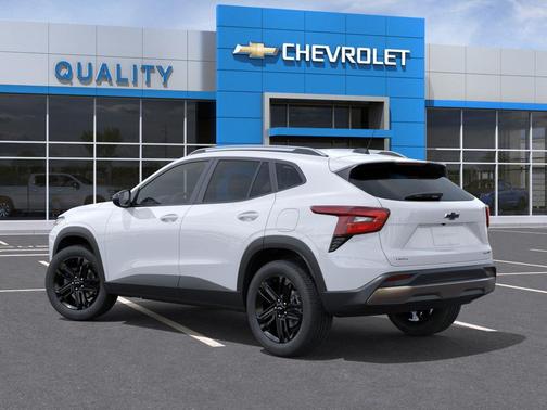 Summit White 2026 Chevrolet Trax FWD ACTIV
