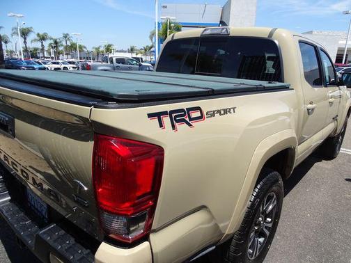 2017 Toyota Tacoma TRD Sport