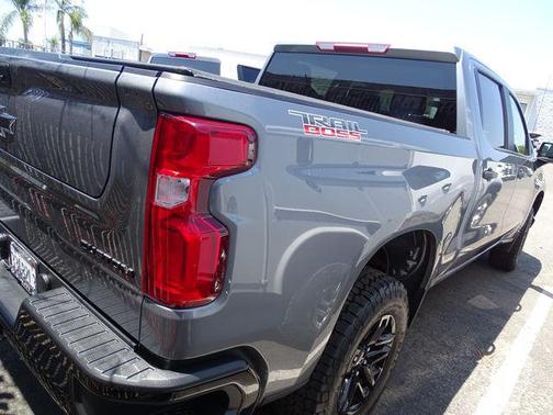 2022 Chevrolet Silverado 1500 Custom Trail Boss