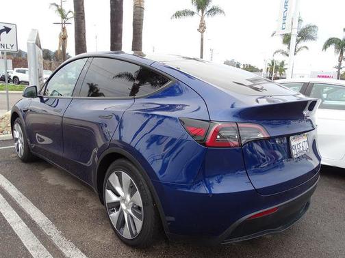 2023 Tesla Model Y RWD