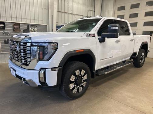 2025 GMC Sierra 3500 Denali