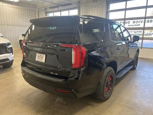 2021 GMC Yukon SLE