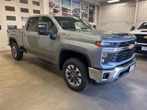 2025 Chevrolet Silverado 3500 LT