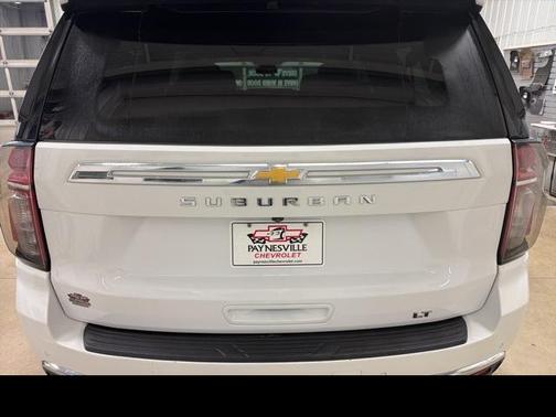 2024 Chevrolet Suburban LT