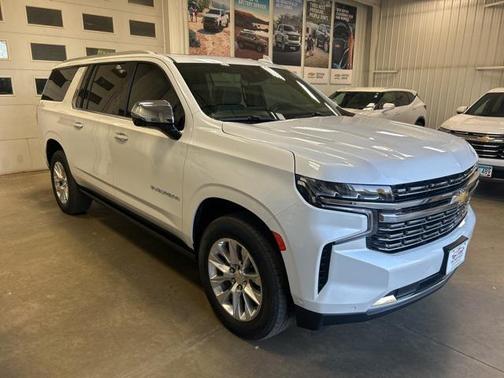 2023 Chevrolet Suburban Premier