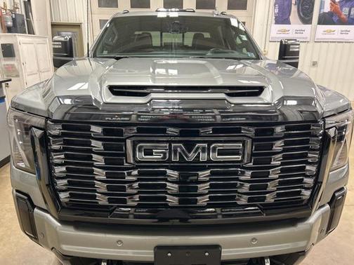 2025 GMC Sierra 3500 Denali