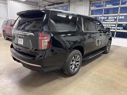 2024 Chevrolet Suburban LS