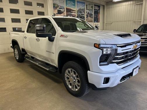 2025 Chevrolet Silverado 3500 LT