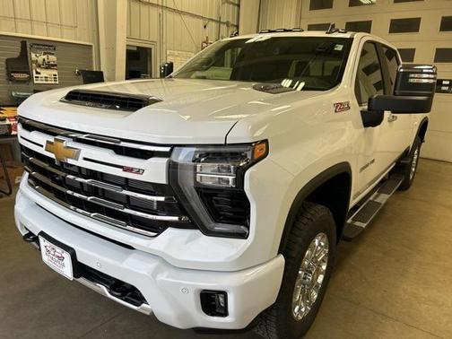 2025 Chevrolet Silverado 3500 LT